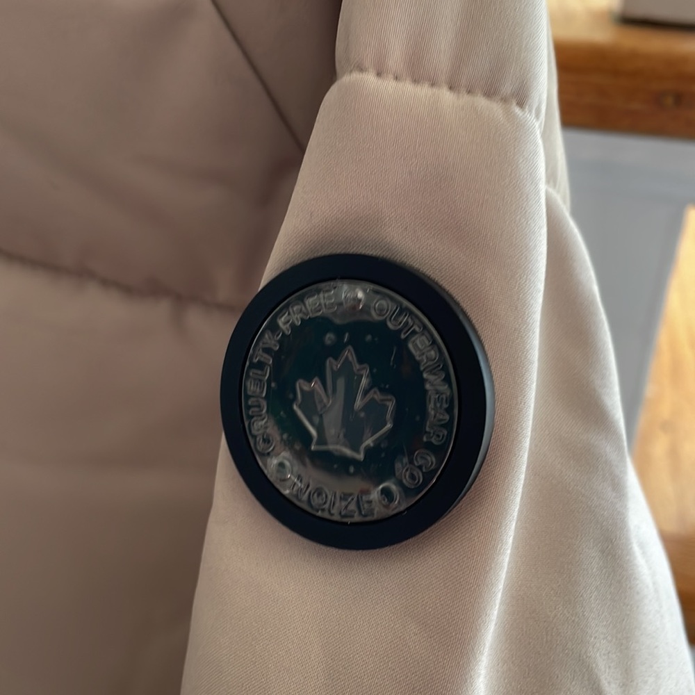 Noize cruelty free outerwear, size L, new